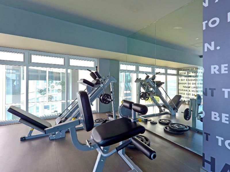 Currency Serviced Suites Pasig City Esterno foto