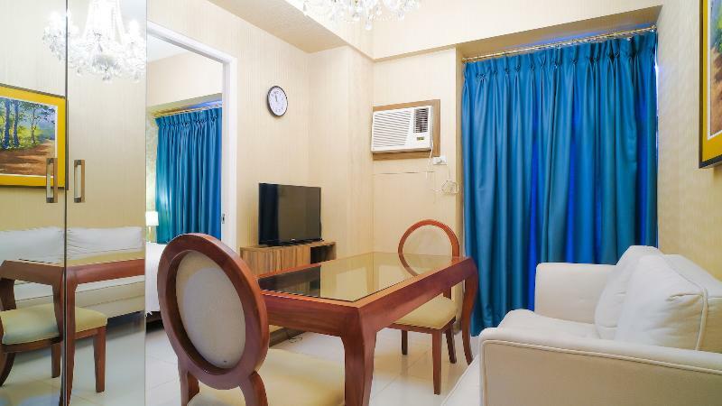 Currency Serviced Suites Pasig City Esterno foto